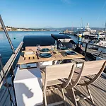 船上ホテル Casa Flotante サンシェンショ