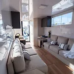 Casa Flotante 船上ホテル