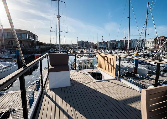 Casa Flotante Ботель Санхенхо